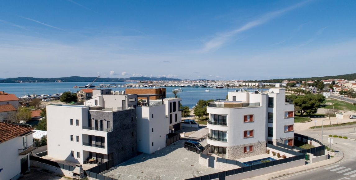 Utolsó 2 apartman a tengertől való első sorban, Sukosan falujában, Zadar közelében