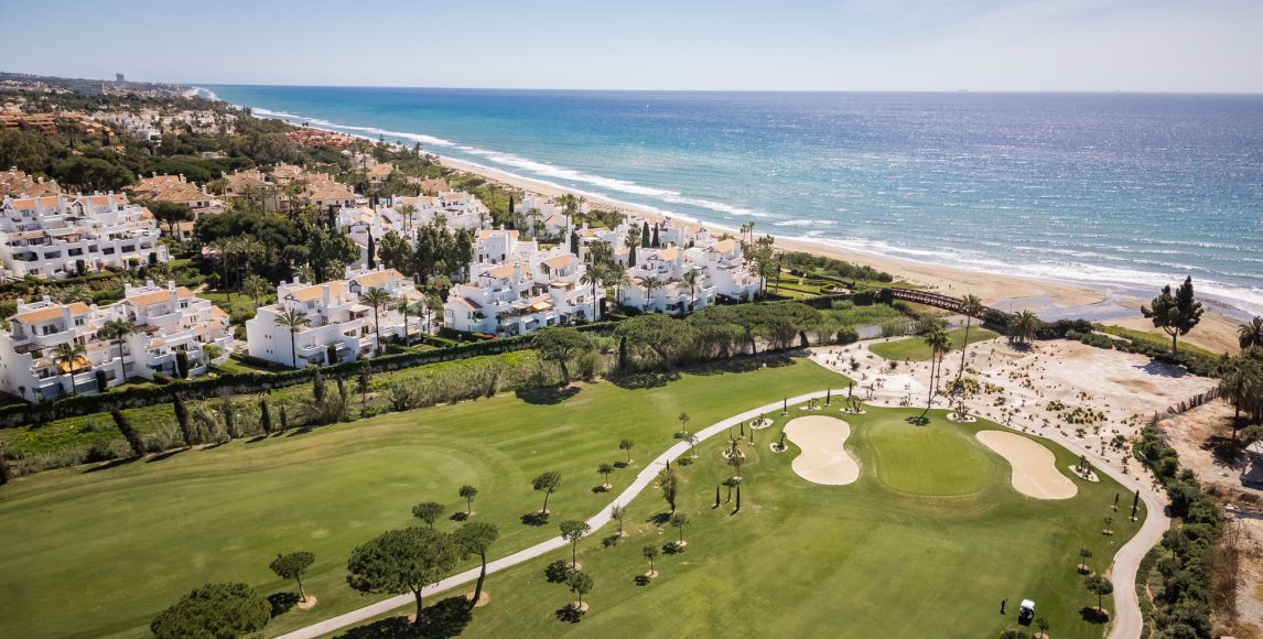 Tágas apartman a tengerparton, Marbella egyik legkívánatosabb részén
