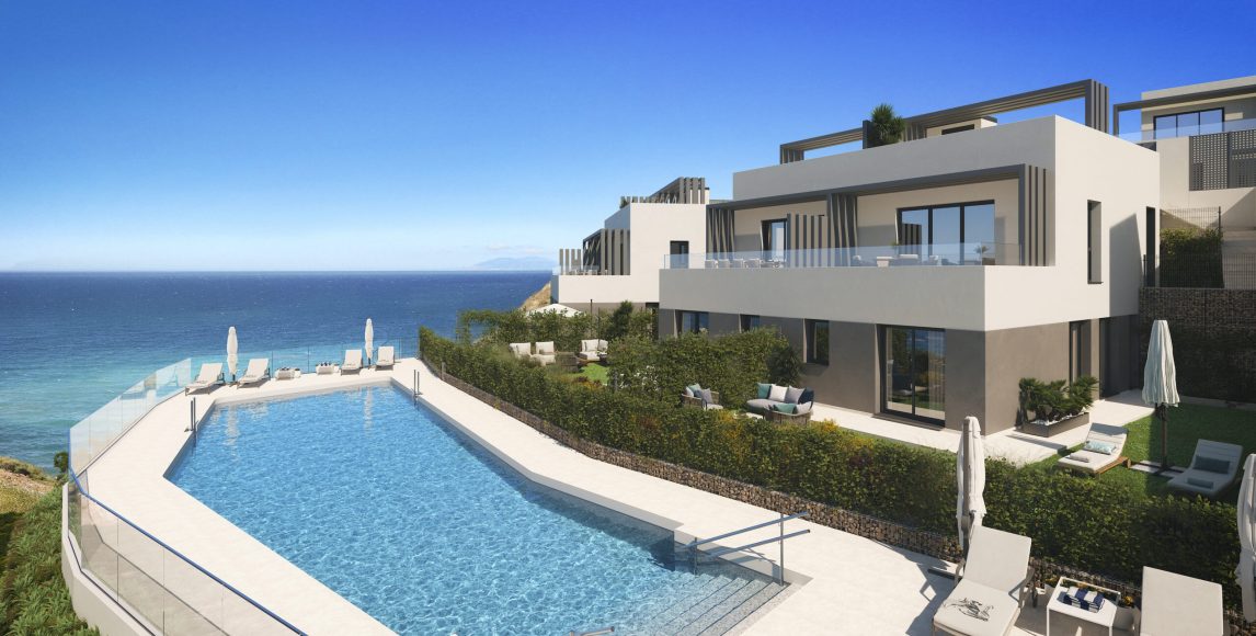 Új villák a Costa del Solon, mindössze 100 méterre a strandtól
